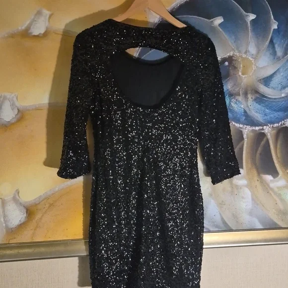Express Sparkling Black Sequin Long Sleeve Dress - Picture 4 of 7